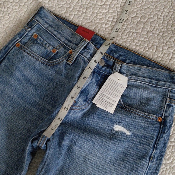 NWT Levi's 501 W24 L26 Taper Cropped Jean - Picture 11 of 17